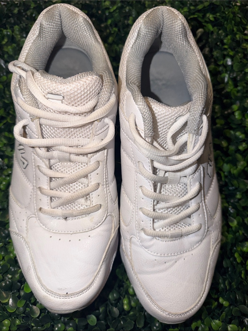 Fila All-White Athletic Sneakers - Classic Casual Lace-Up 9 1/2